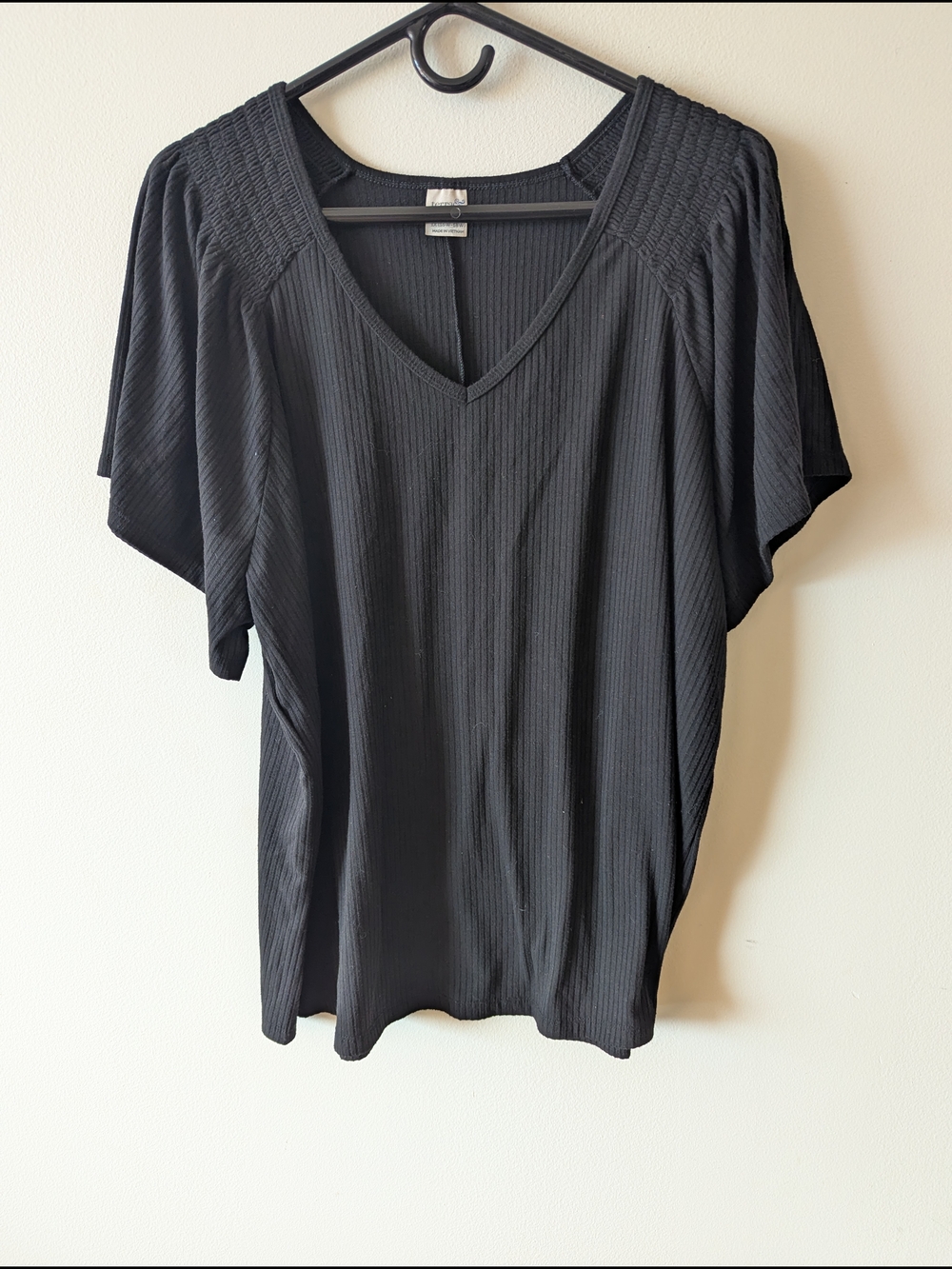Terra & Sky Black Ribbed V-Neck Short Sleeve Top 2X